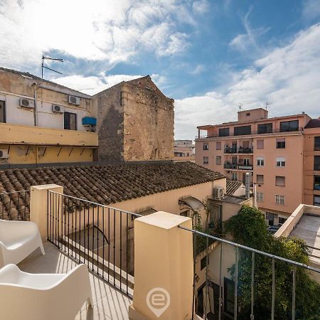Luisa Apartment Cagliari Exteriör bild